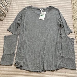 NWT Cable & Gauge Soft Thermal - Large
